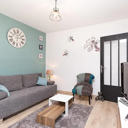 Le Petit Clément - F2- 39m2 - - Proche Gare Et Centre Pompidou Avec Parking Public Apartamento *